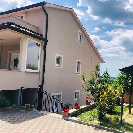 Apartments Zdenka Labin  Buitenkant foto
